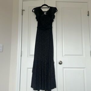 Free People - XS - maxi dress - open back - lace detailing